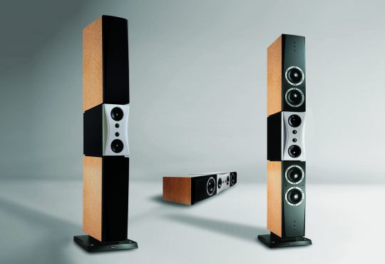 8cf5edf1-8734-11e7-be55-002590968ba8-dynaudio-emaster-fototlac-withcenter