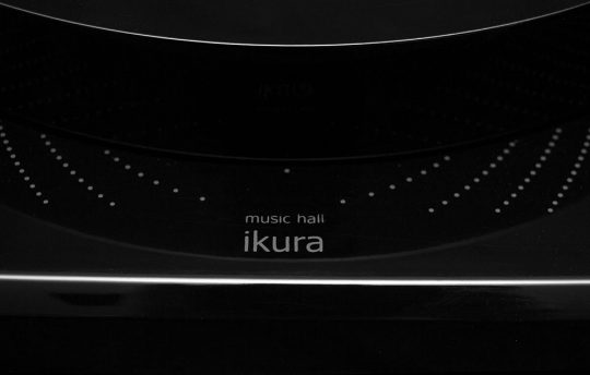 ikura black (logo)
