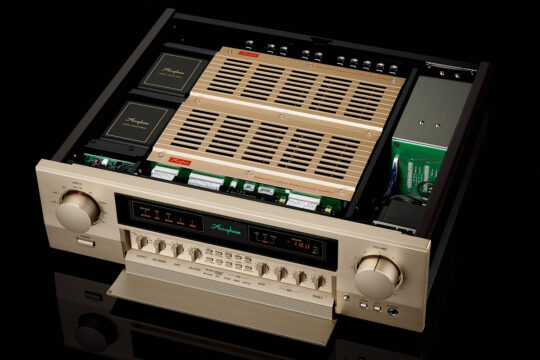 accuphase_c-2300_04