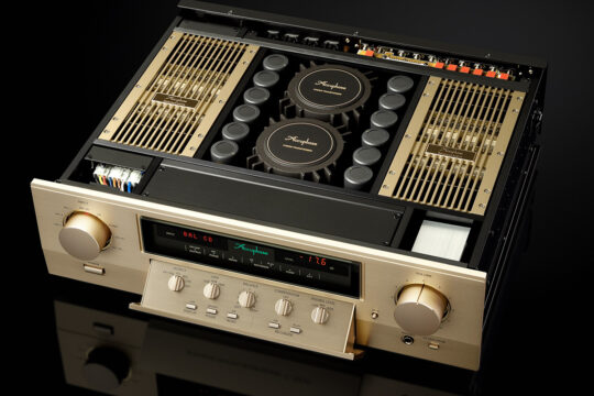 accuphase_c-3900_04